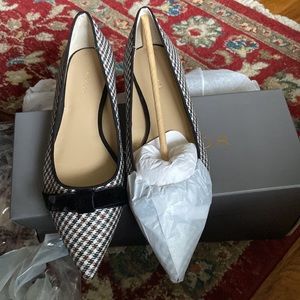 Beautiful flat shoes size 7.5 by Ann Taylor